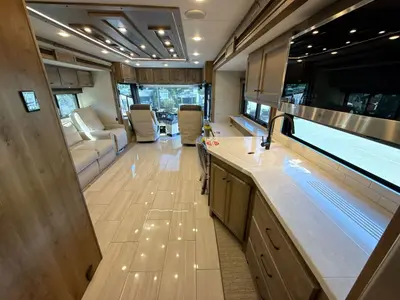 2026 Tiffin Motorhomes Allegro Red photo 43