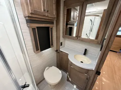 2026 Tiffin Motorhomes Allegro Red photo 34