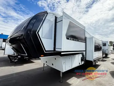 2026 Brinkley Model Z photo 2