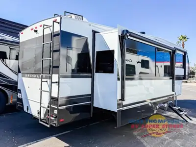 2026 Brinkley Model Z photo 5