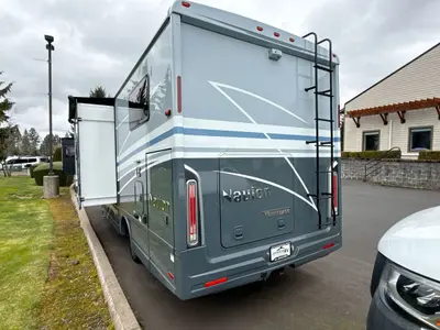 2025 Winnebago Navion photo 8