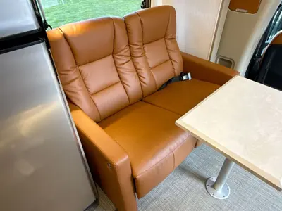 2025 Winnebago Navion photo 22
