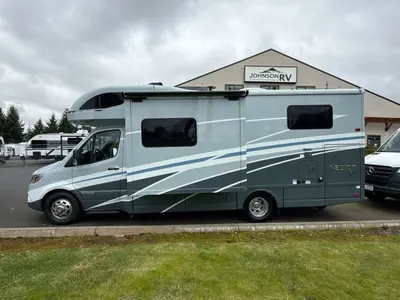 2025 Winnebago Navion photo 6
