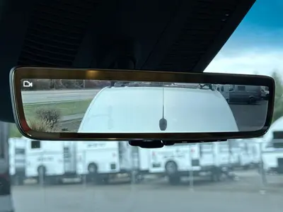 2025 Winnebago Navion photo 40