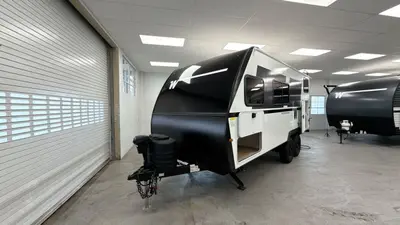 2026 Winnebago Micro Minnie photo 3
