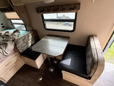 2019 Winnebago Micro Minnie photo 13