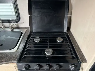 2019 Winnebago Micro Minnie photo 16