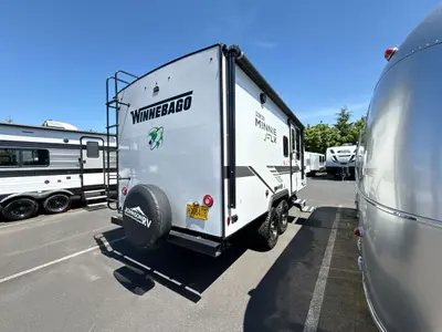 2022 Winnebago Micro Minnie photo 9