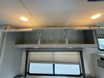 2023 Thor Motor Coach Quantum photo 22
