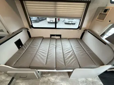 2023 Thor Motor Coach Quantum photo 40