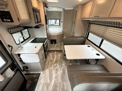2023 Thor Motor Coach Quantum photo 41