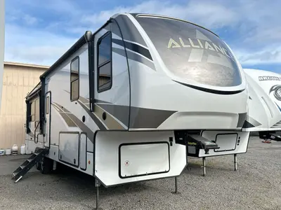 Used 2021 Alliance RV Paradigm 340RL