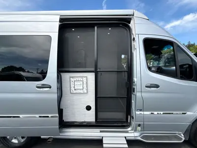 2020 Airstream Tommy Bahama Interstate photo 35