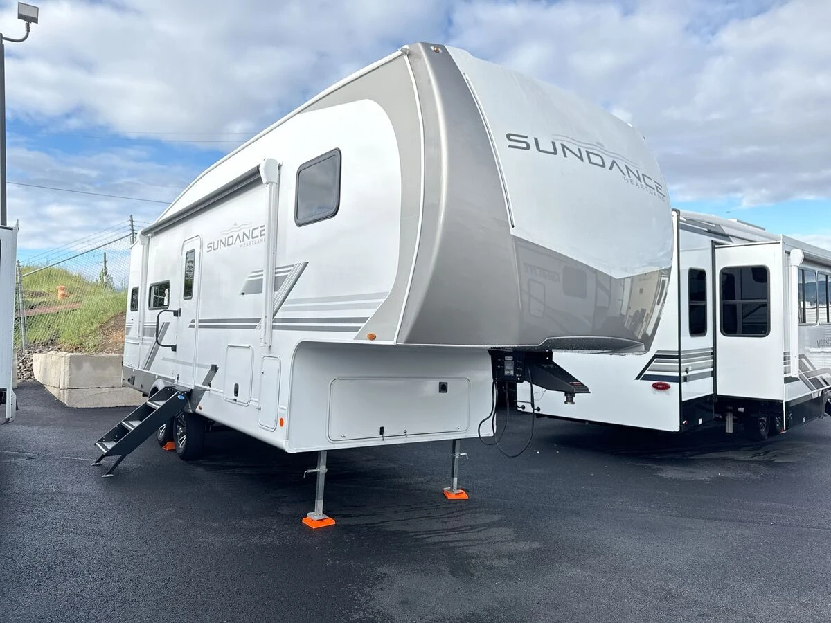 2026 Heartland Sundance XLT exterior