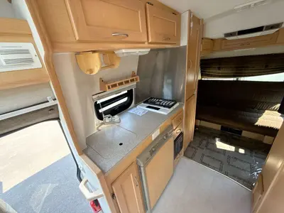 2004 Pleasure Way Excel photo 17