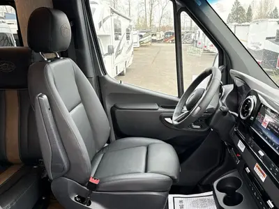 2026 Storyteller Overland Mode photo 19