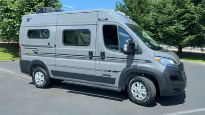 2027 Winnebago Solis photo 6