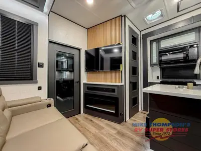 2026 Forest River RV Shockwave photo 10