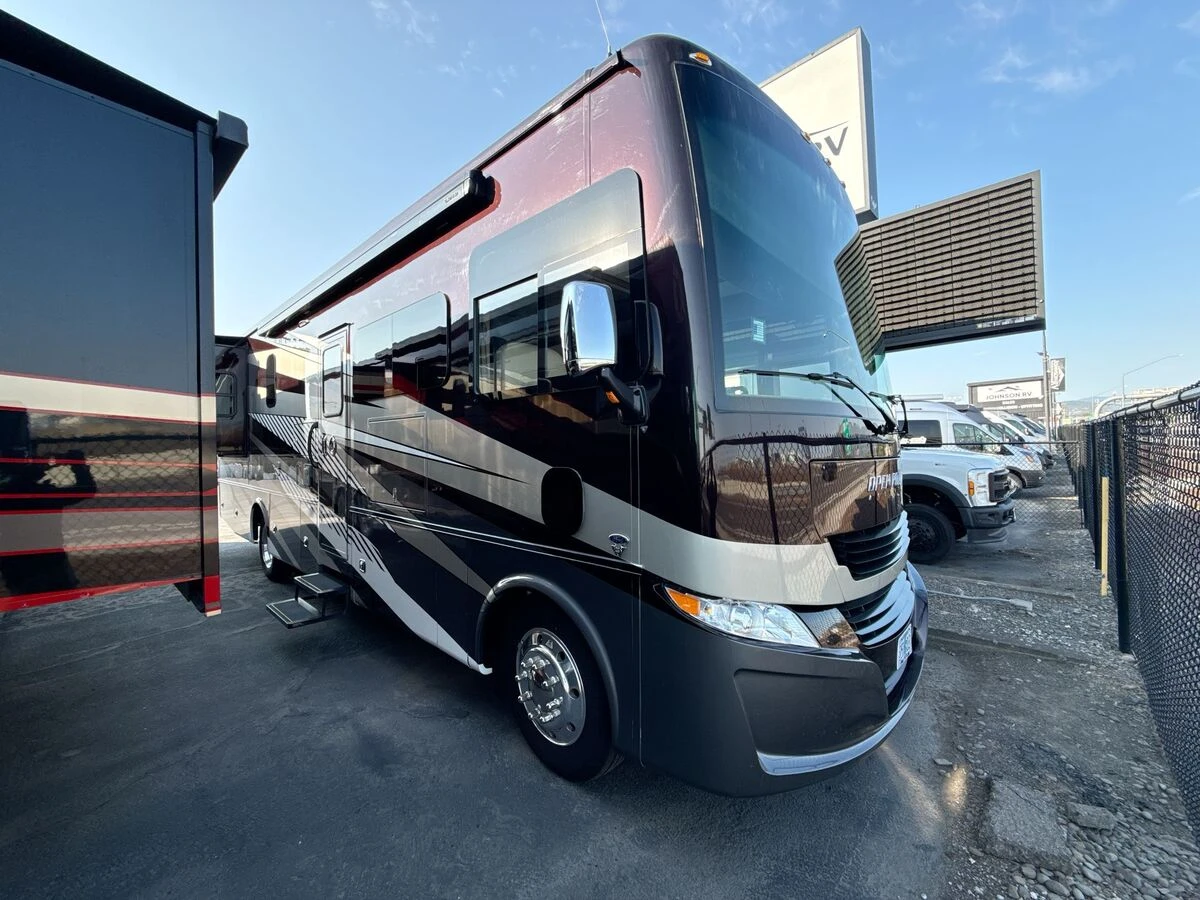 2024 Tiffin Motorhomes Allegro exterior