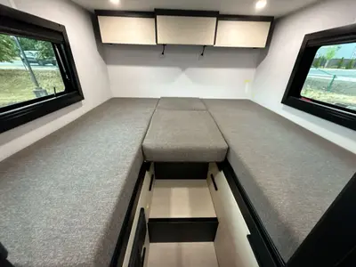 2027 Tiffin Motorhomes Open Trail photo 40