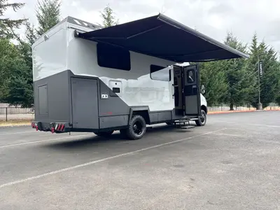 2027 Tiffin Motorhomes Open Trail photo 13