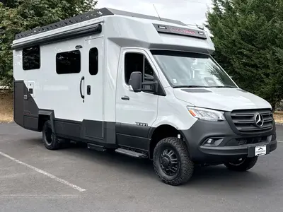 New 2027 Tiffin Motorhomes Open Trail 25AO