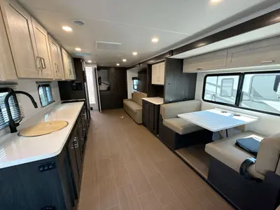2027 Winnebago Suncruiser photo 30
