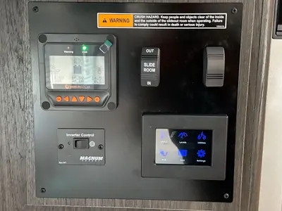 2027 Winnebago Suncruiser photo 18