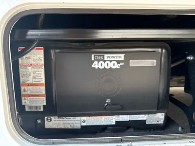 2027 Winnebago Suncruiser photo 10