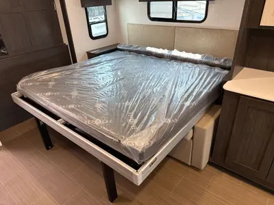 2027 Winnebago Suncruiser photo 26