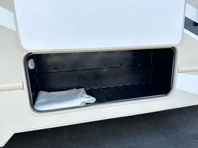 2018 Thor Motor Coach Four Winds photo 14