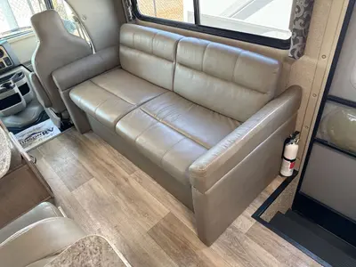 2018 Thor Motor Coach Four Winds photo 20