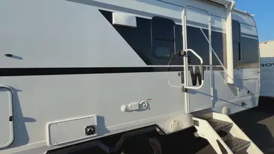 2027 Winnebago Thrive photo 10