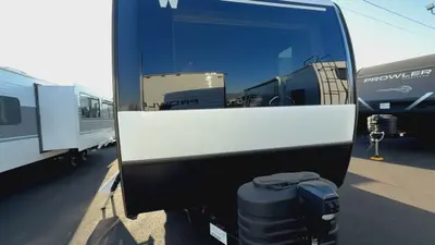 2027 Winnebago Thrive photo 4