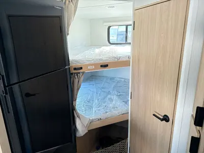2027 Winnebago Thrive photo 34