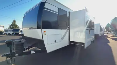 2027 Winnebago Thrive photo 5