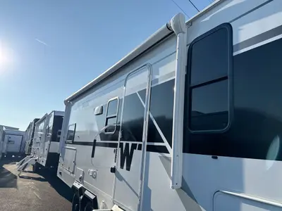 2027 Winnebago Thrive photo 12