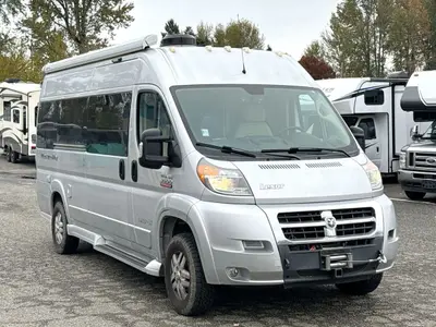 2019 Pleasure Way Lexor photo 3