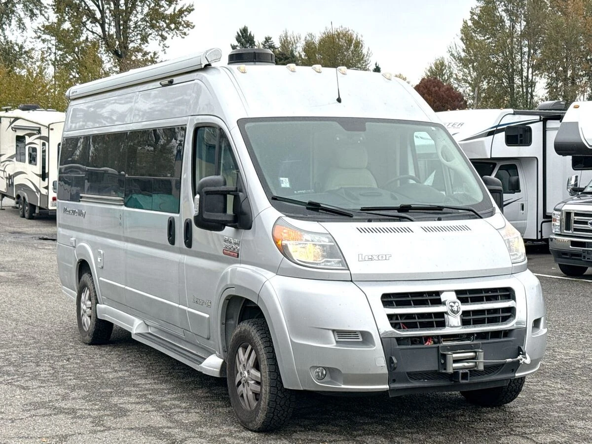 2019 Pleasure Way Lexor exterior