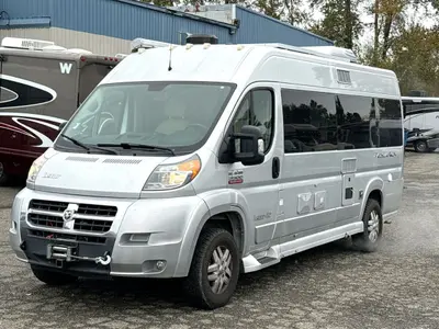 2019 Pleasure Way Lexor photo 5