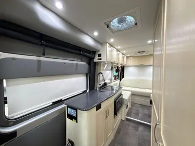 2019 Pleasure Way Lexor photo 28