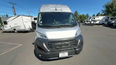 2027 Winnebago Solis photo 7