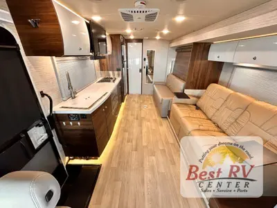 2025 Winnebago Navion photo 9