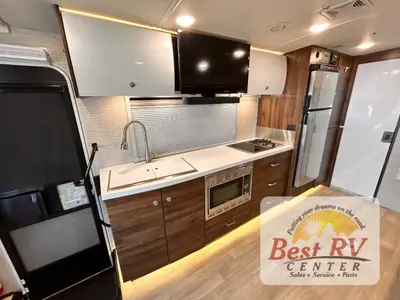 2025 Winnebago Navion photo 21