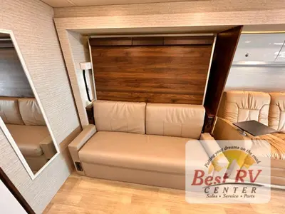 2025 Winnebago Navion photo 38
