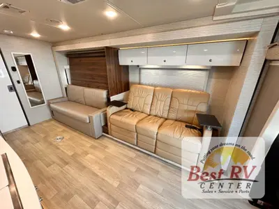 2025 Winnebago Navion photo 13