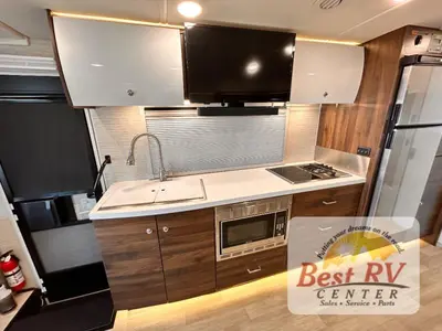 2025 Winnebago Navion photo 22