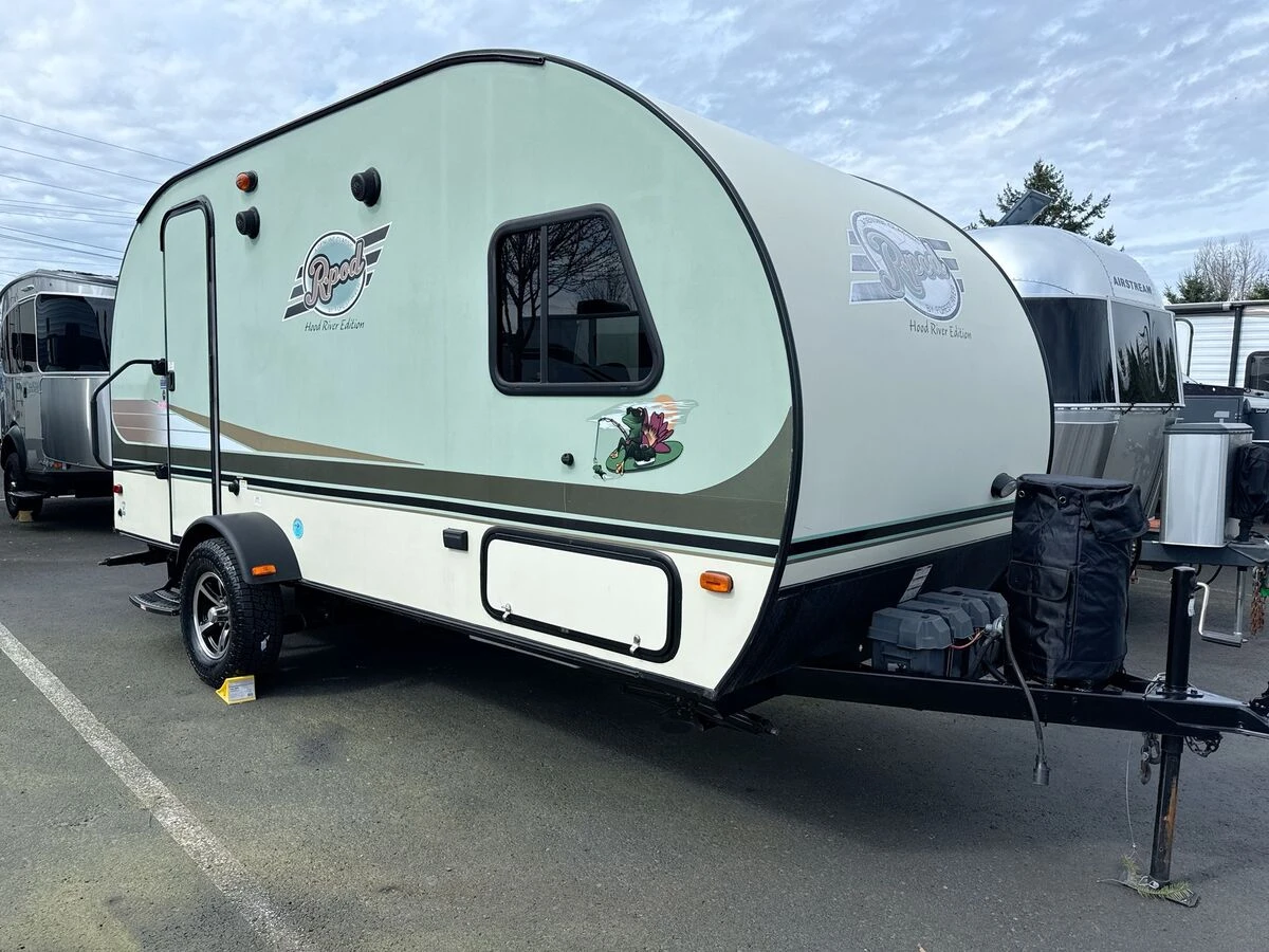 2016 Forest River R-Pod exterior