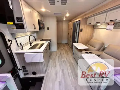 2027 Thor Motor Coach Omni Trail photo 10