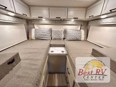 2027 Thor Motor Coach Omni Trail photo 50